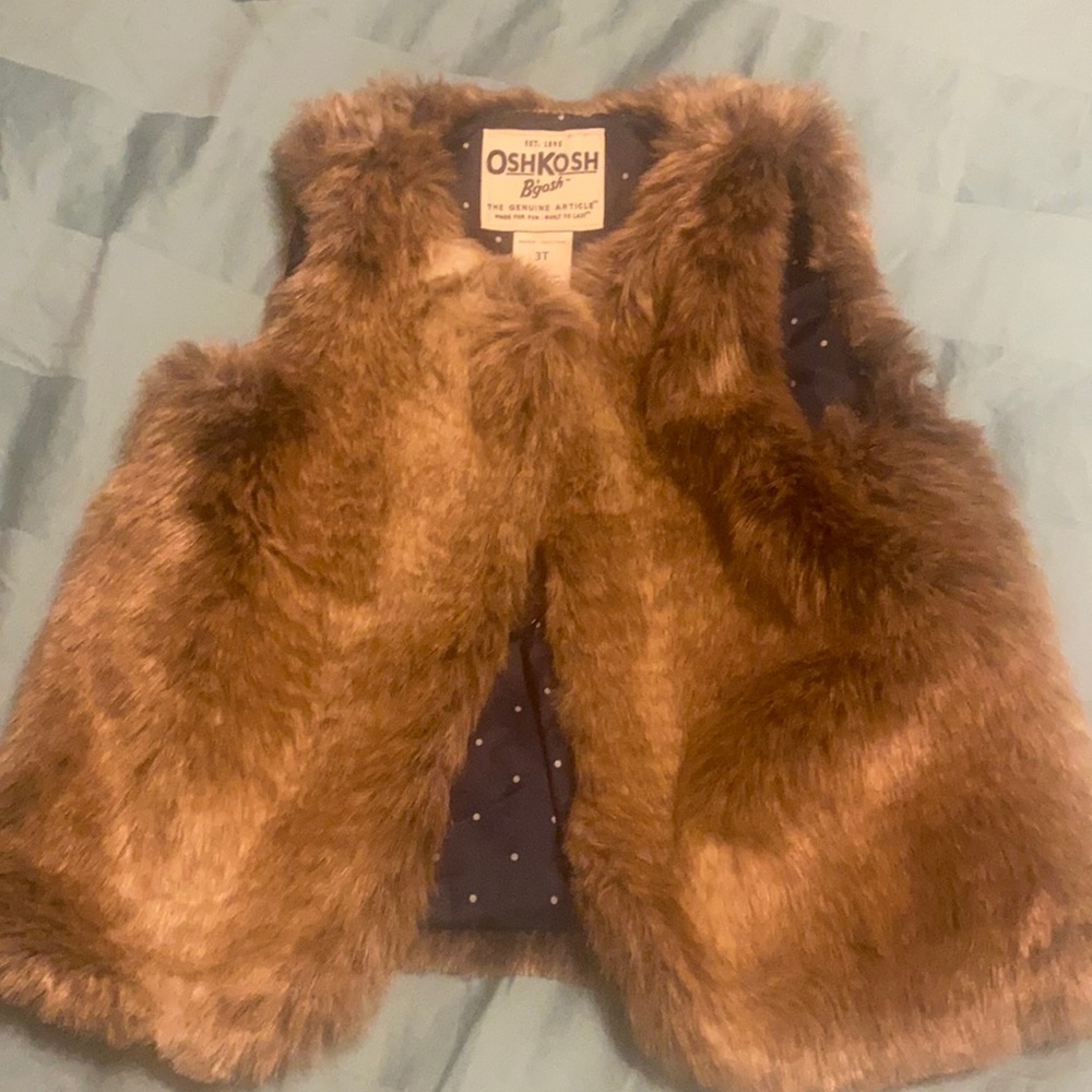 OshKosh B’gosh Brown faux  fur vest size 3t
